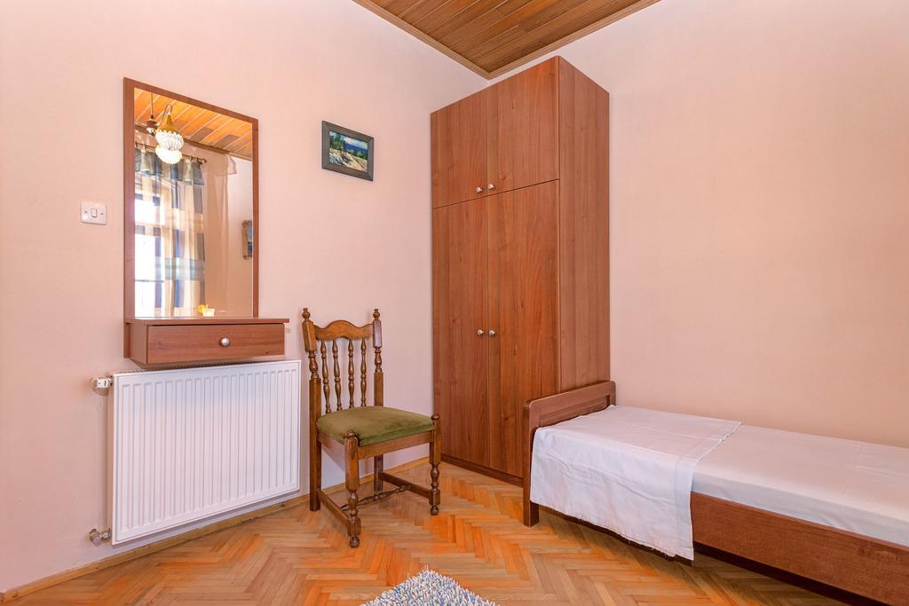 Holiday Home Leonida Jelsa Kültér fotó