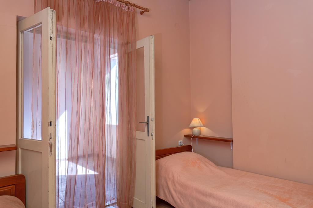 Holiday Home Leonida Jelsa Kültér fotó